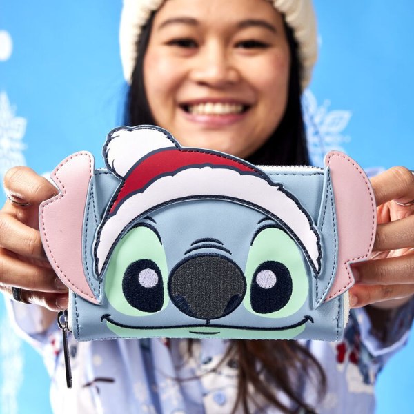 CARTERA Stitch Vacaciones en la Nieve - DISNEY LOUNGEFLY
