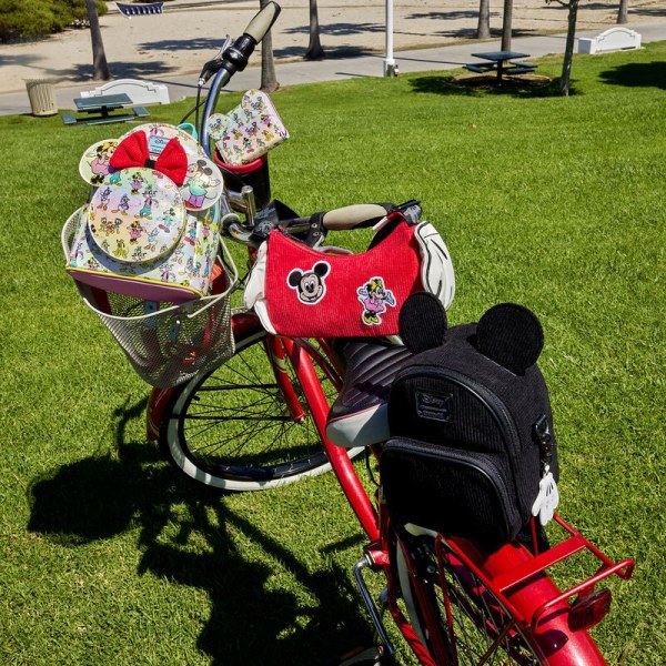 MINI MOCHILA Disney 100 Mickey y sus Amigos Iridiscentes con Diadema - DISNEY LOUNGEFLY