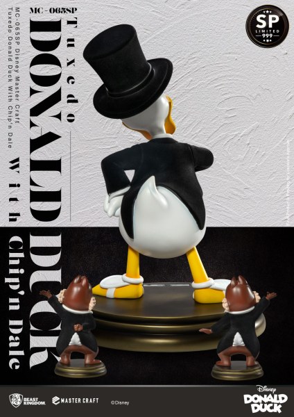 ESMOQUIN DONALD CON CHIP Y DALE DISNEY100 - DISNEY MASTERCRAFT