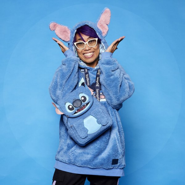 mochilas Mini Stitch peluche Sherpa - DISNEY LOUNGEFLY