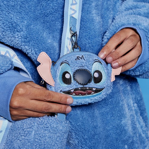 Bolso Tote Stitch en felpa Sherpa con billetera - DISNEY LOUNGEFLY