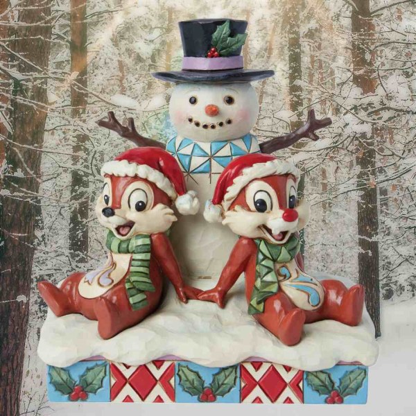 Chip y Dale con un muñeco de nieve – Disney Traditions