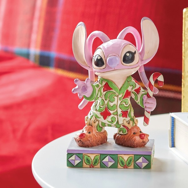 Ángel en pijama navideño – Disney Traditions