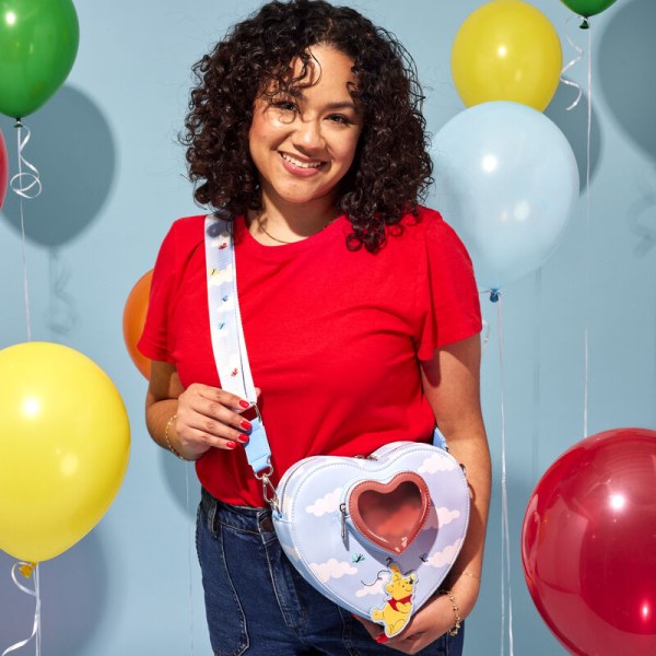 Bolso bandolera corazón Winnie y sus amigos flotan con globos - DISNEY LOUNGEFLY