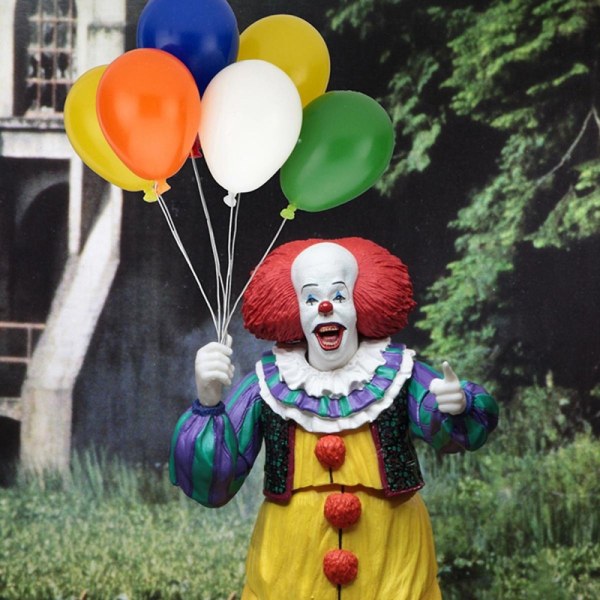 IT - FIGURA DE ACCIÓN - ULTIMATE PENNYWISE (1990)