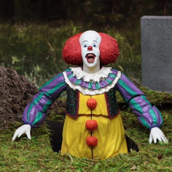 IT - FIGURA DE ACCIÓN - ULTIMATE PENNYWISE (1990)