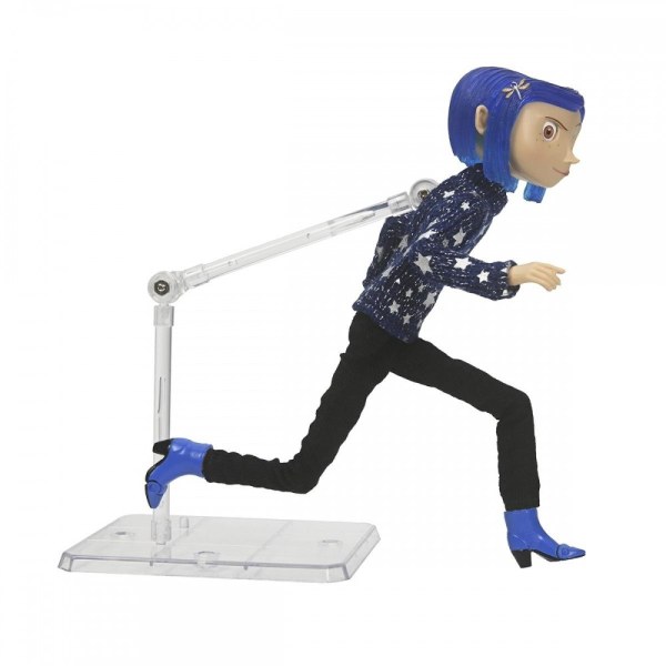 CORALINE EN SUÉTER DE ESTRELLA