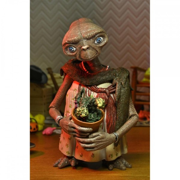 E.T. 40 ANIVERSARIO - FIGURA DE ACCIÓN - ULTIMATE E.T. VESTIDO