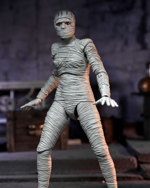 Figura Universal Monsters La última novia de Frankenstein (Color) 18 cm