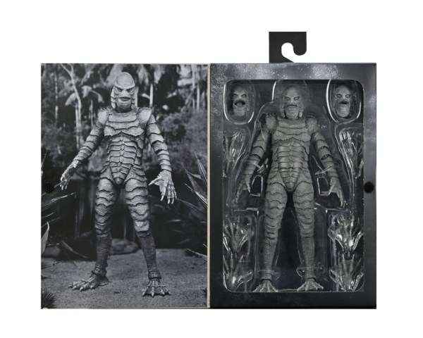 Figura Universal Monsters Criatura definitiva de la Laguna Negra (B&N) 18 cm