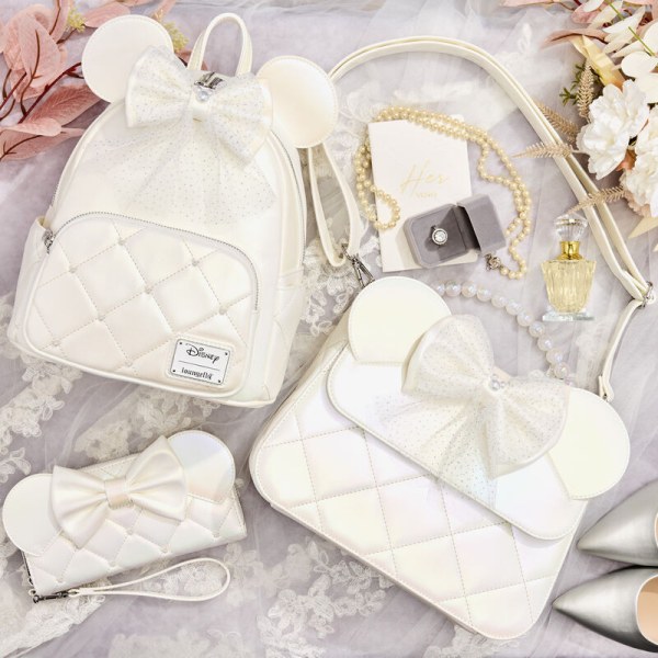 MINI MOCHILA Minnie Mouse Boda Iridiscente - DISNEY LOUNGEFLY