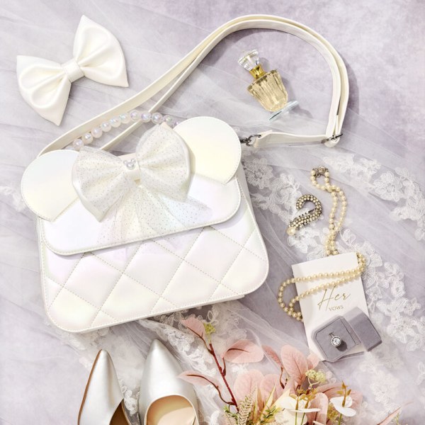 Bolso Bandolera Minnie Mouse Boda Iridiscente - DISNEY LOUNGEFLY
