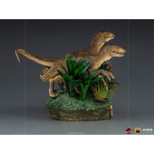 DOS VELOCIRAPTORS ART SCALE DELUXE - JURASSIC PARK