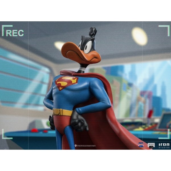 PATO LUCAS SUPERMAN ART SCALE - SPACE JAM 2