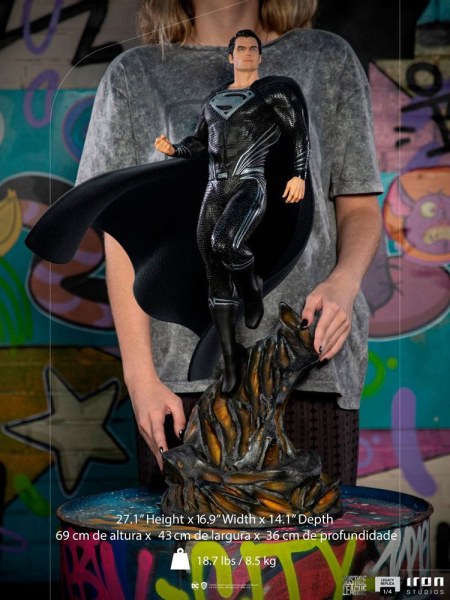 Superman Traje Negro Liga De La Justicia Arte Escala - Dc Comics