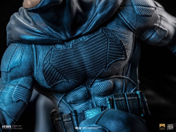 Batman en Batsignal Art Scale Deluxe - Liga de la Justicia