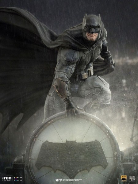Batman en Batsignal Art Scale Deluxe - Liga de la Justicia