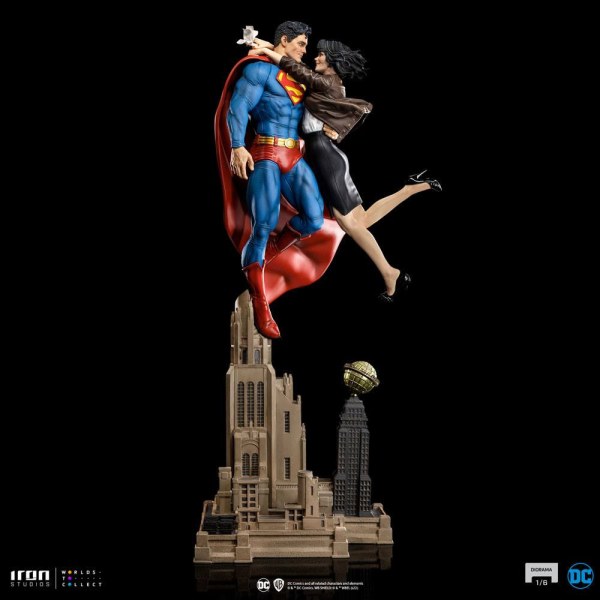 Diorama Superman y Lois - DC Comics