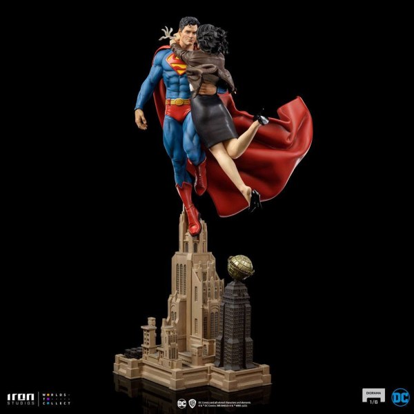 Diorama Superman y Lois - DC Comics