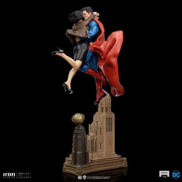 Diorama Superman y Lois - DC Comics