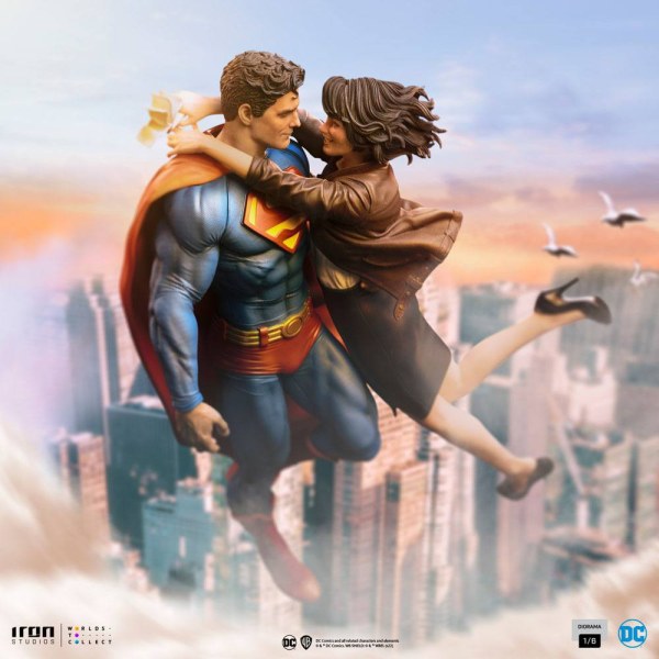 Diorama Superman y Lois - DC Comics