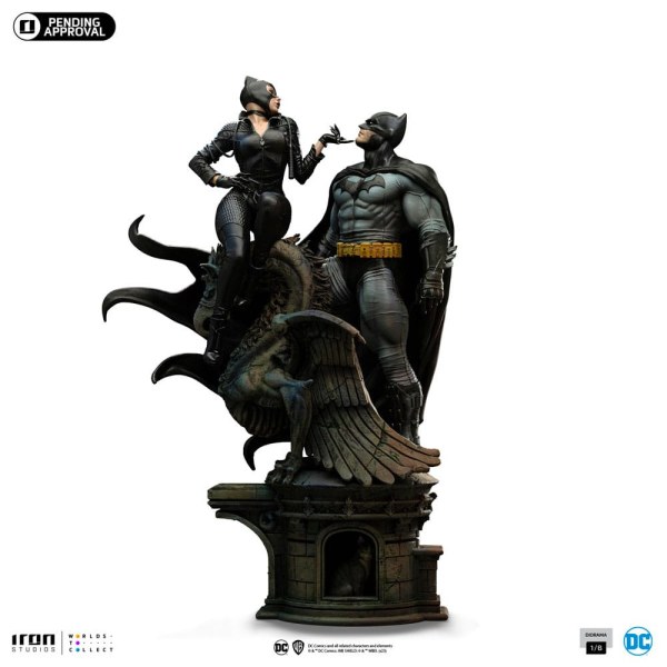 BATMAN & CATWOMAN ART SCALE - DC COMICS