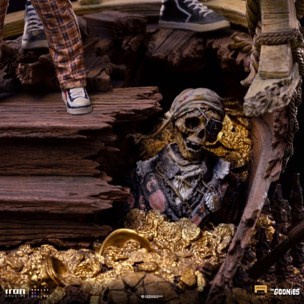 Sloth and Chunk Deluxe Art Scale - Los Goonies