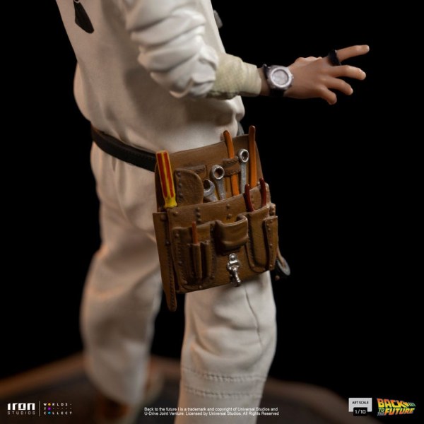 Doc Brown Art Scale - Regreso al futuro