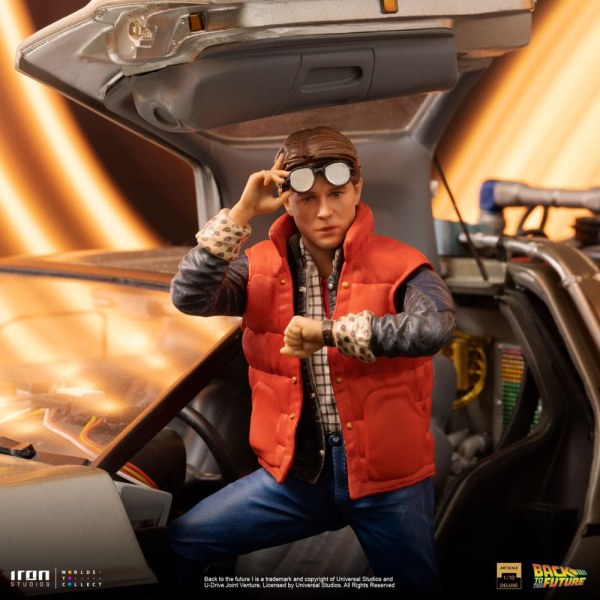 DeLorean Art Scale - Regreso al futuro