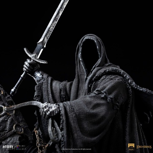 Nazgul a caballo Deluxe Art Scale - El Señor de los Anillos