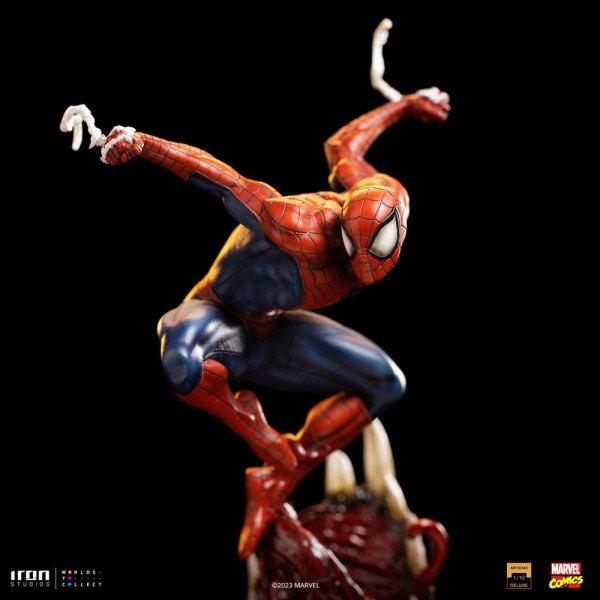 Hombre Araña Art Scale Deluxe - Marvel