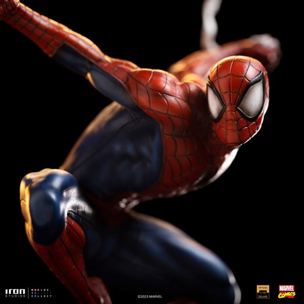 Hombre Araña Art Scale Deluxe - Marvel