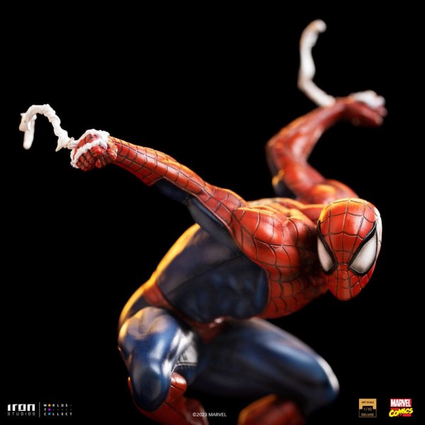 Hombre Araña Art Scale Deluxe - Marvel