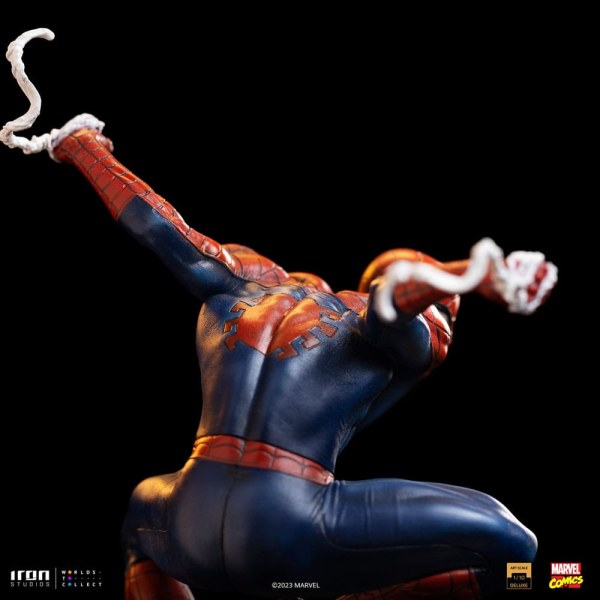 Hombre Araña Art Scale Deluxe - Marvel