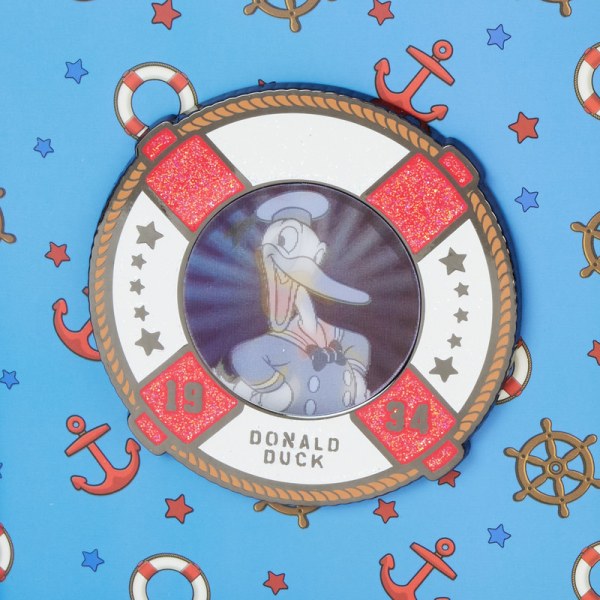 Pin lenticular de caja de coleccionista del 90.º aniversario del Donald Pato - DISNEY LOUNGEFLY