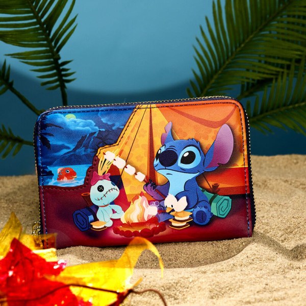 Cartera con cremallera Stitch Camping Cuties - DISNEY LOUNGEFLY