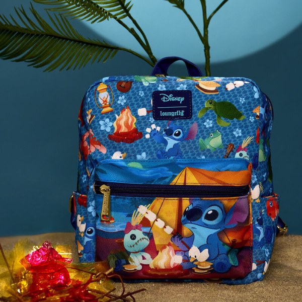 Mini Mochila cuadrada de nailon con estampado integral Stitch Camping Cuties - DISNEY LOUNGEFLY