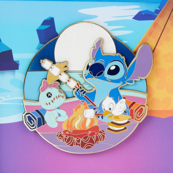 Caja coleccionista de pines Stitch Camping Cuties - DISNEY LOUNGEFLY