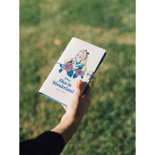 CUADERNO DE VIAJE - DISNEY ALICIA EN EL PAÍS DE LAS MARAVILLAS