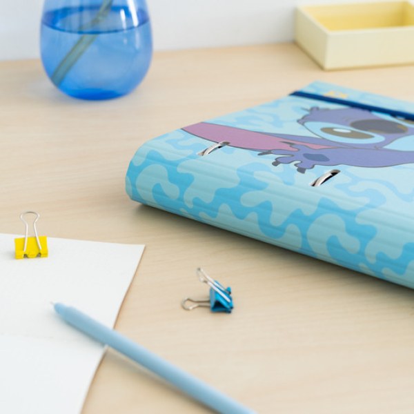 CARPETA PREMIUM DE 4 ANILLAS - DISNEY STITCH TROPICAL