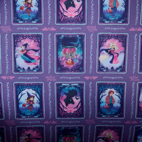 Bolso Bandolera iridiscente cartas del tarot de Abracadabra - DISNEY LOUNGEFLY