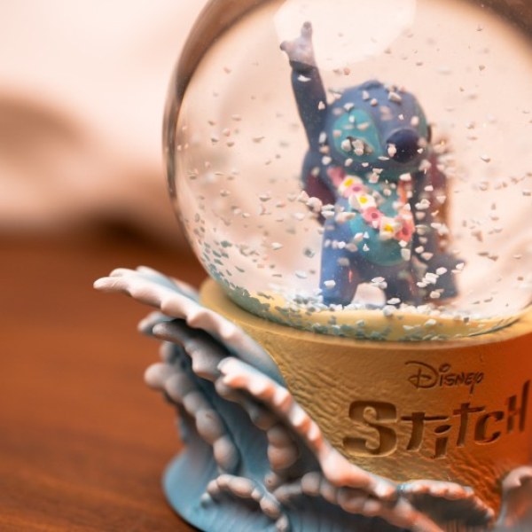 Bola de nieve de Stitch - Disney Lilo & Stitch