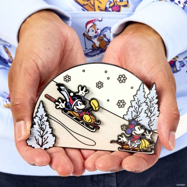 Pin caja de coleccionista Mickey & Amigos Winter Wonderland - DISNEY LOUNGEFLY