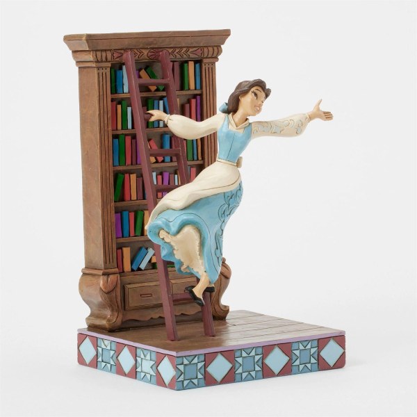 Bella en su biblioteca - Disney Traditions