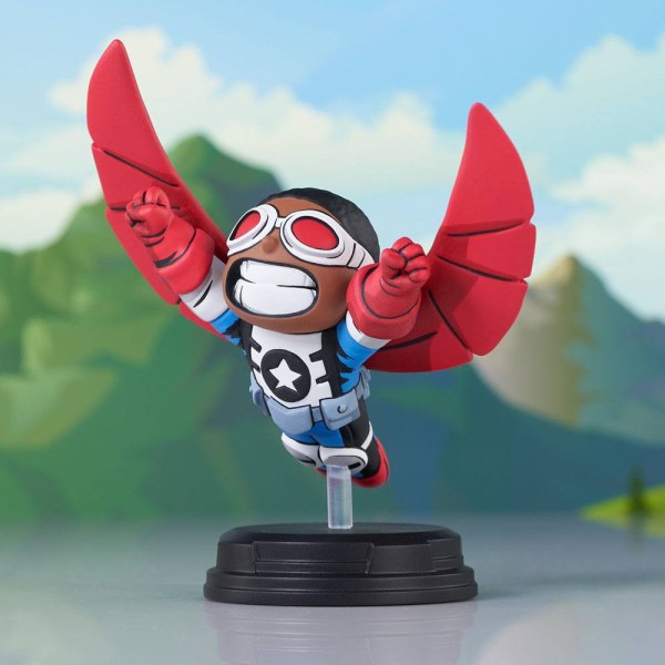 Estatuilla animada de Marvel Falcon de 13 cm