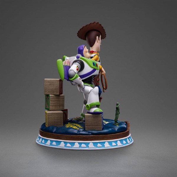 Estatuilla Toy Story 1 Deluxe Art Scale Buzz & Woody 38 10