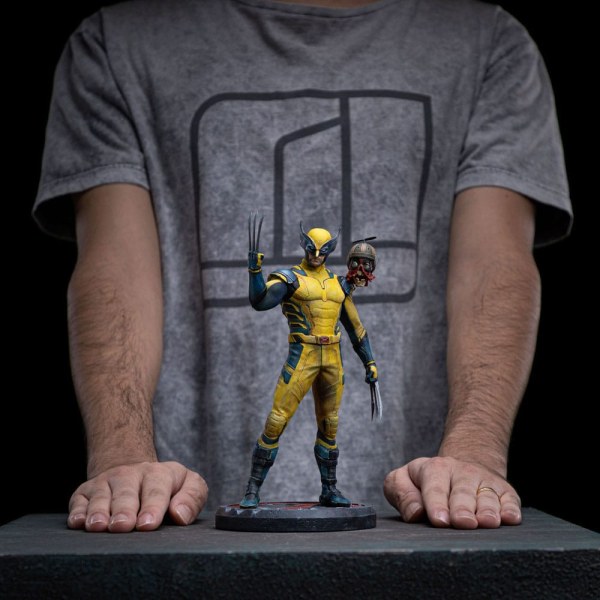 Estatuilla Deadpool 3 Art Scale 1 Wolverine & 10 22 cm