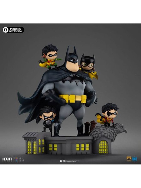 Figura Batman Iconos animados PVC Batman Familia 18 cm