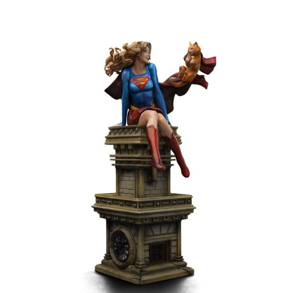 Estatuilla DC 10 1 Scale Super Girl Serie # 8 25 cm