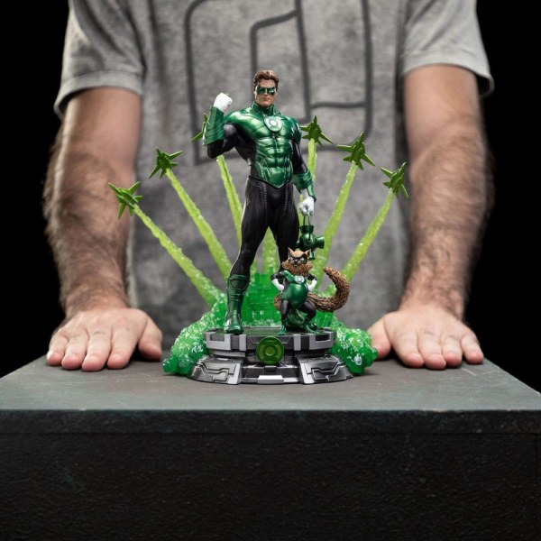 Estatuilla DC Comics Deluxe Art 10 1 Verde Unleashed 24 cm